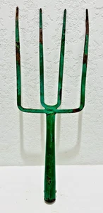 Pitchfork/Hayfork (Pitch Fork) Vintage Primitive Iron 4 Tine Head, Antique Ranch - Picture 1 of 3