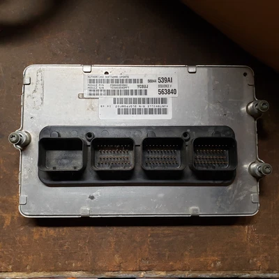 Jeep Wrangler 2005 4,0 L MT RUBICON PCM ECM NECESITA PROGRAMA 56044539AI 56044539AJ Foto 1 de 3