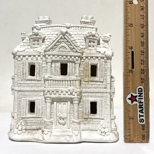 California Creations COLONIAL HOUSE SE 181 Ready To Paint Plaster Christmas WEAR - Picture 1 of 6