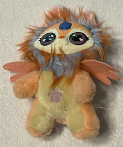 Muñeca de peluche Magic Mixies Magical Misting Pet Peach - Imagen 1 de 5