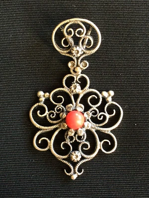 Antico pendente tradizionale tedesco Bayern argento corallo vintage Tracht P36 - Immagine 1 di 4