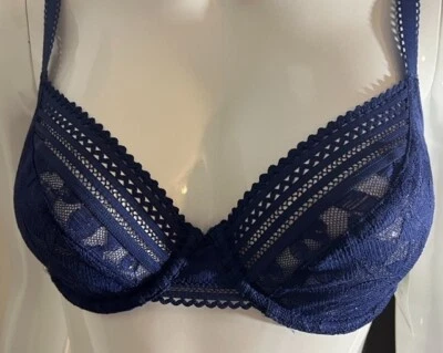 Nuevo Sujetador Passionata de Chantelle Marta Demi Copa Suave Nuevo con Etiquetas 34B Color Azul Marino Foto 1 de 4