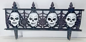 Halloween Graveyard Garden Walkway Plastic Fencing 3 Sections 25" Skulls - Picture 1 of 5