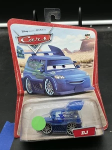 05 DJ DISNEY PIXAR CARS SCHEDA DESERTO ORIGINALE 1L FILMORE ERRORE 1/64 PRESSOFUSO NUOVA CON SCATOLA - Foto 1 di 2