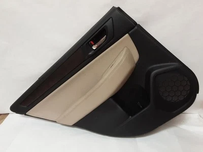 Painel de porta traseira 15–19 Subaru Outback LH couro preto/castanho OEM 94226AL01BVH - Imagem 1 de 4