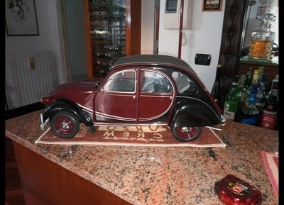 Citroen 2 CV  Scala 1/8 - Immagine 1 di 4