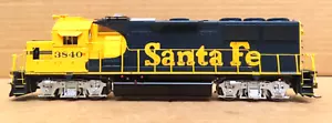 ATHEARN GENESIS 40534 SANTA FE GP50 PHASE II HO SCALE (BENT HANDRAILS) - Picture 1 of 7