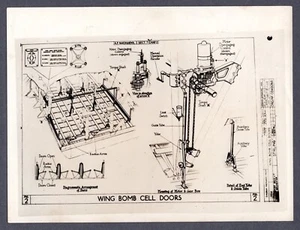 SHORT STIRLING BOMBER WING BOMB CELL DOORS ORIGINAL VINTAGE PHOTO WW2 RAF - Picture 1 of 2
