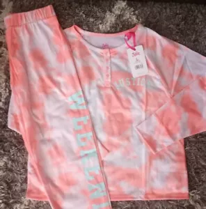 Girls justice 2pc tye dye logo w/graphics sleep set size 12/14 new - Picture 1 of 3