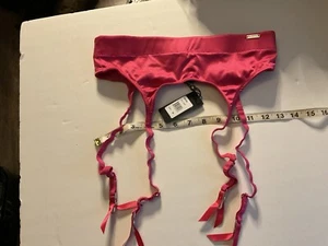 Frederick’s Petra Garter Pink - Picture 1 of 1