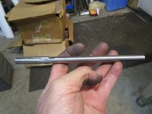 Alesatore a mandrino decimale dimensioni speciali .466" - .564" Yankee USA 6 flauto HSS 8" OAL - Foto 1 di 3