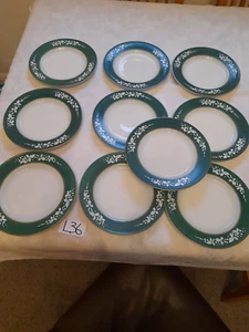 JAJ Pyrex Green Hawthorn 8.5" Side Plates Christmas Festive x 10 - superb cond - Picture 1 of 5