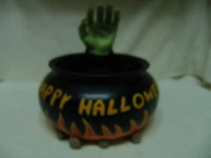 PLATO DE CARAMELOS GEMMY HAPPY HALLOWEEN FIRE PIT DE COLECCIÓN CON ATUENDO A MANO - Imagen 1 de 8