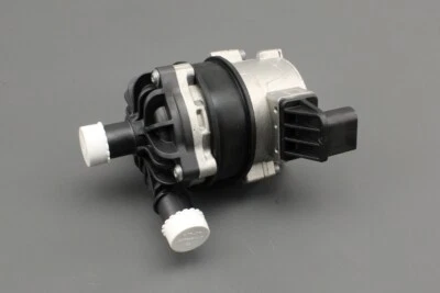 Genuine Audi Q5 Q7 Q8 2016-on additional coolant pump (3.0 TDI) 4M0965567B - Image 1 of 4