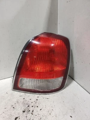 Cuarto de luz trasera de pasajero montado en panel para 01-03 XG SERIE 681034 Foto 1 de 4