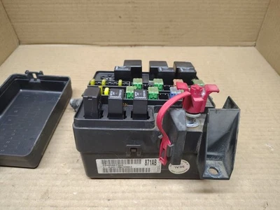 2003 CHRYSLER Sebring Engine Fuse Box P04608871AB - Image 1 of 4
