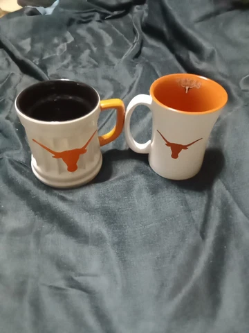 2 UNIVERSITY OF TEXAS LONGHORN LOGO  COFFEE MUG Cover