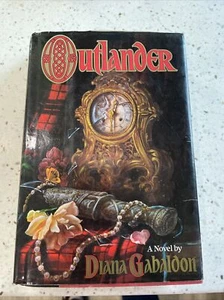 Outlander by Diana Gabaldon 1991 1st Printing Book Club Edition Hardcover SIGNED - Picture 1 of 16