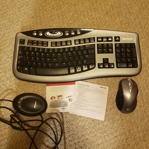 Microsoft wireless desktop combo 3000- keyboard, mouse, receiver - USB - Picture 1 of 10
