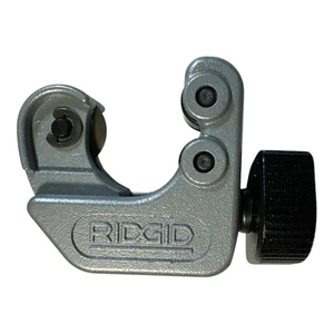 Cortador de tubos RIDGID 101 1/4 pulgadas a 1-1/8 pulgadas cuartos cerrados (40617) - Imagen 1 de 4