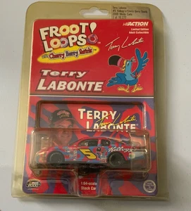 2000 Terry Labonte #5 Kelloggs Froot Loops Chevy Monte Carlo 1:64 Diecast Car - Picture 1 of 6