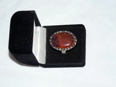 MIDDLE EASTERN ISLAMIC STERLING 925 AGATE CARVED ARABIC CHALLIGRAPY AMULET RING - Image 1 of 4