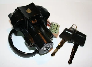 SUZUKI GSX-R1100 GSXR1100 GSXR 1100 IGNITION SWITCH WITH TWO KEYS - Picture 1 of 4