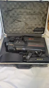 Panasonic AF X8 CCD Omnimovie VHS Camcorder Camera PV-420D In Case - Picture 1 of 17