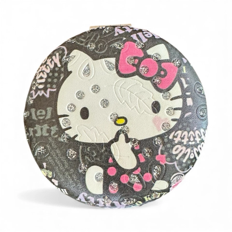 hello kitty compact mirror - Image 1 of 1