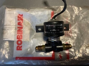 NOS Skinner Valve Honeywell V75T2770 120/60 4.5 W 130 psi Robinair Part No 19006 - Picture 1 of 3