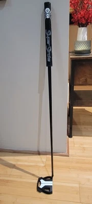 Putter TaylorMade Spider Tour X3 inclinado 35" Foto 1 de 4