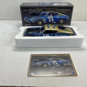 David Pearson 1969 Ford Torino Nascar 1/24 Diecast University Racing - Picture 1 of 9