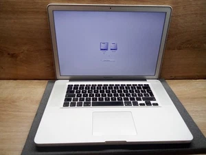 Apple MacBook Pro A1286 Intel Core i7 / 8GB RAM / 256GB SSD / 15 Zoll - Afbeelding 1 van 17