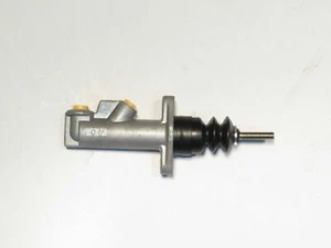 Brake Master Cylinder .700" Bore Center Valve Fits Sunbeam Alpine 6467 3554 - Picture 1 of 3