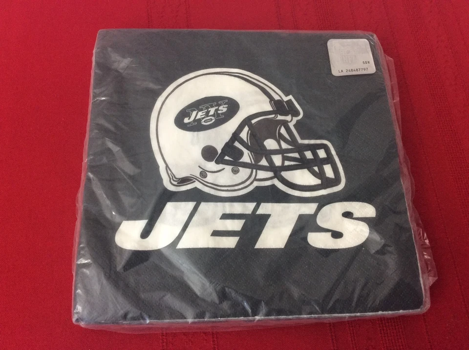NWT    NFL 669522-Creative Converting 16 Count New York Jets Lunch Napkins (S3) - Image 1 of 3