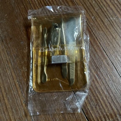 Juego de cortaúñas vintage Elizabeth Arden Foto 1 de 4
