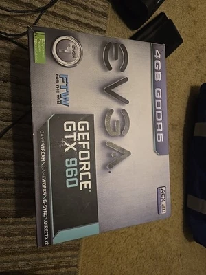 Tarjeta de gráficos EVGA GeForce GTX 960 4 GB GDDR5 04G‐P4‐3968‐KR Foto 1 de 4