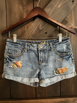 Mudd Juniors Women’s Sz 5 Boho Denim Y2K Jean Shorts Cuffed Distressed Hippie - Image 1 of 4