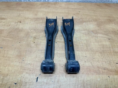 Par corto de brazos de control trasero 95-98 Nissan 240sx S14 OEM Foto 1 de 4