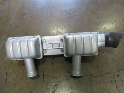 Ferrari 360 Spider, Caja Purificador de Aire con Cubiertas de Tapa, Usado, P/N 184877 Foto 1 de 4