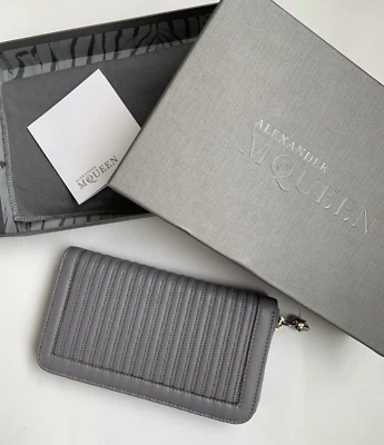 BNIB Alexander McQueen grey leather skull detail wallet purse - Image 1 of 4