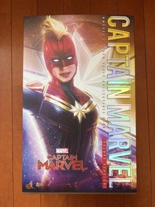 Hot Toys MMS522 Captain Marvel Deluxe Version 1/6 Scale Action Figure - Picture 1 of 3
