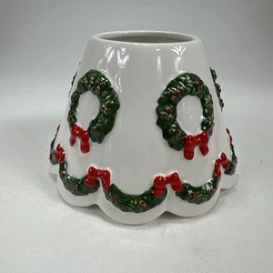Weiße Scheune Weihnachtskranz Kerzenaufsatz Schirm Keramik Weihnachtsdeko - Bild 1 von 7