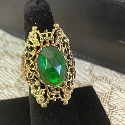 Anillo de cóctel bisutería vintage piedra verde Foto 1 de 4
