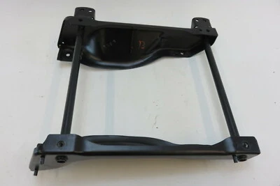 Коробка сиденья Mercedes W463 G500 G55, левая передняя 4639103023 - Изображение 1 из 2