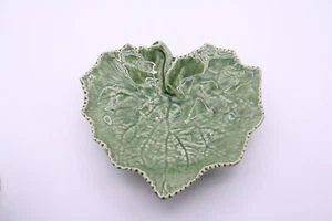 Vintage Bordello Pinheiro Olive Green Leaf Dish/Bowl ~ Portugal - Picture 1 of 11