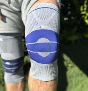 Bauerfeind GenuTrain Size 3 Knee Joint Brace Patella Support ACL Meniscus Hinge - Picture 1 of 16