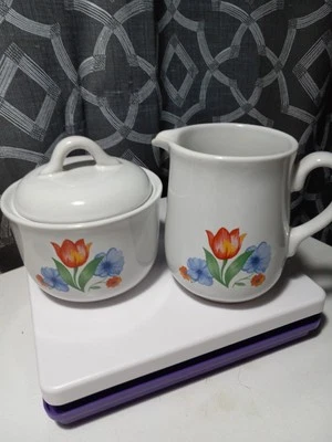 RARE FIND: VINTAGE SET OF CORELLE "Fresh Cut Tulips" pattern Cream & Sugar Bowl - Image 1 of 4
