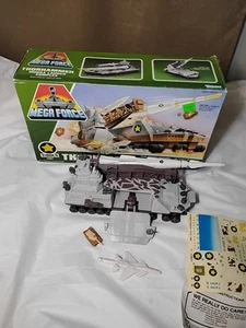 Thorhammer V-Rocs Mobile Launch Mega Force 1989 Kenner Action Figure Vehicle - Picture 1 of 15