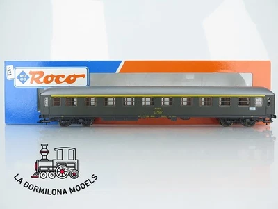 VR1571 H0 =DC ROCO 44464 COCHE PASAJEROS AA-8098 RENFE - OVP - Imagen 1 de 4